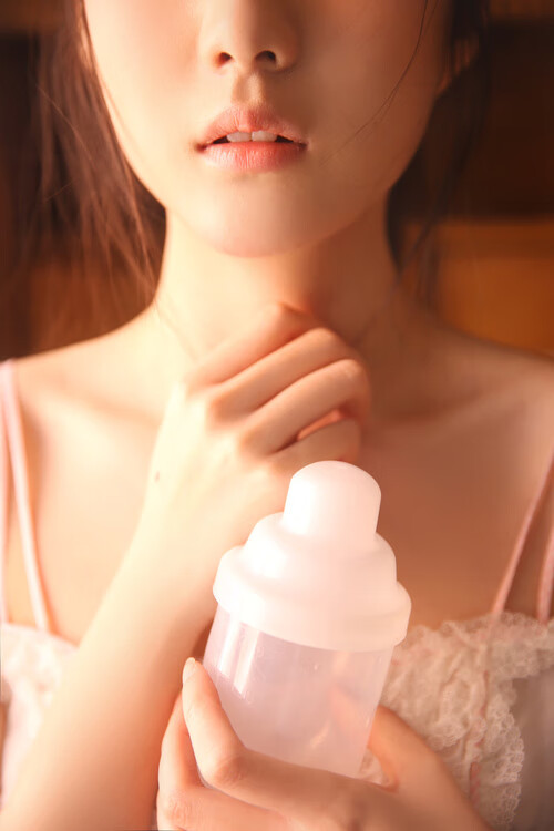 北欧寒冰刺破高卢壁垒，里昂之夜，赖斯一锤定音助冰岛奇迹突围