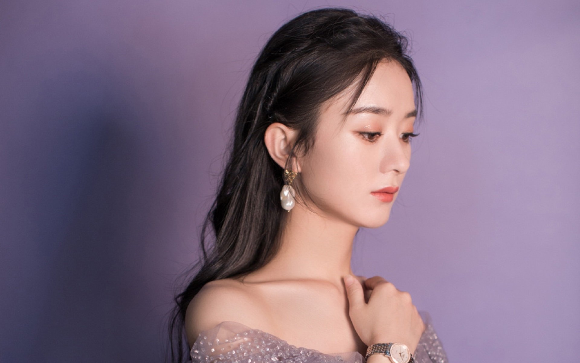 油门与读秒,当F1街道赛的轰鸣遇见利拉德的冷血节奏