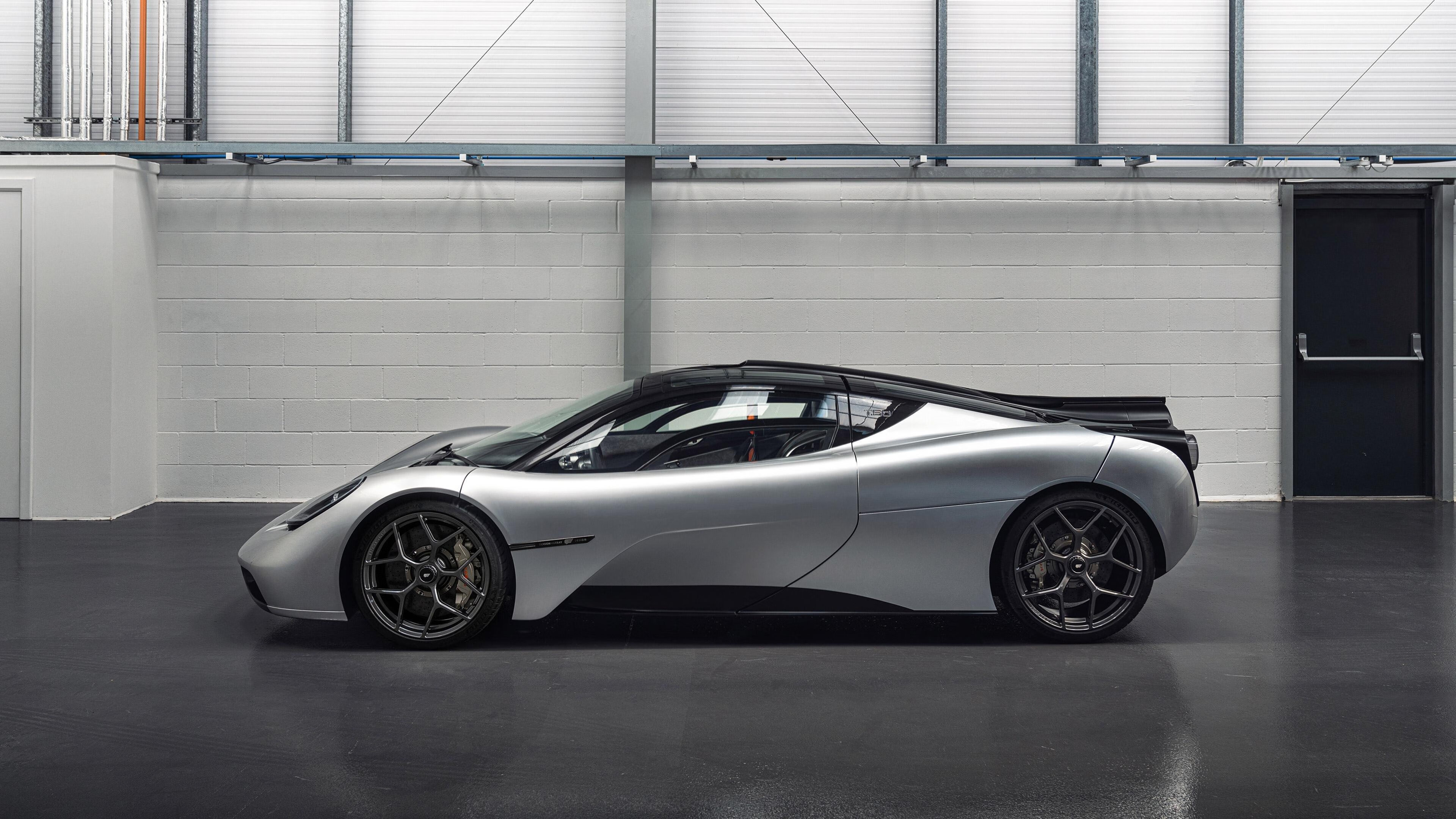 风暴十二分钟，尼日利亚的决胜节如何击碎乌拉圭的百年骄傲